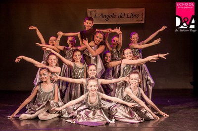  (<a class="download" href="http://176.9.140.102:8082/dearte/boranelcuor2016/mg-8725.jpg/at_download/image">Download</a>)