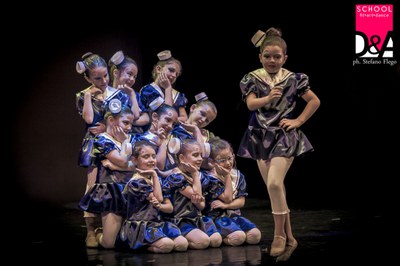  (<a class="download" href="http://176.9.140.102:8082/dearte/boranelcuor2016/rotatoria.jpg/at_download/image">Download</a>)