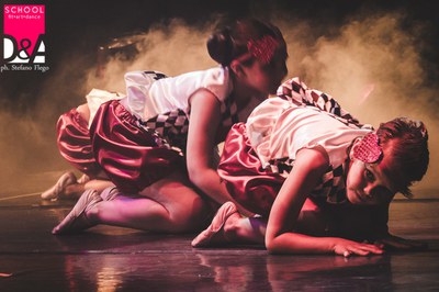  (<a class="download" href="http://176.9.140.102:8082/dearte/giornoalcirco2015/mg-0305.jpg/at_download/image">Download</a>)