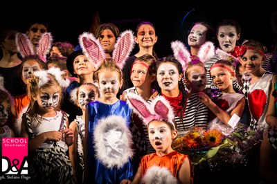  (<a class="download" href="http://176.9.140.102:8082/dearte/giornoalcirco2015/mg-6999.jpg/at_download/image">Download</a>)